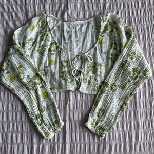 Out From Under Green Floral Tie Front Cropped Blouse (M)